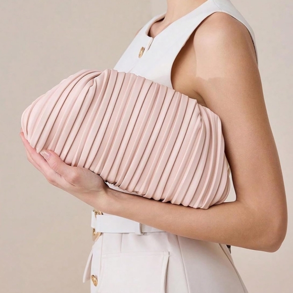 Handbags - Elegant Pleated Pink Clutch